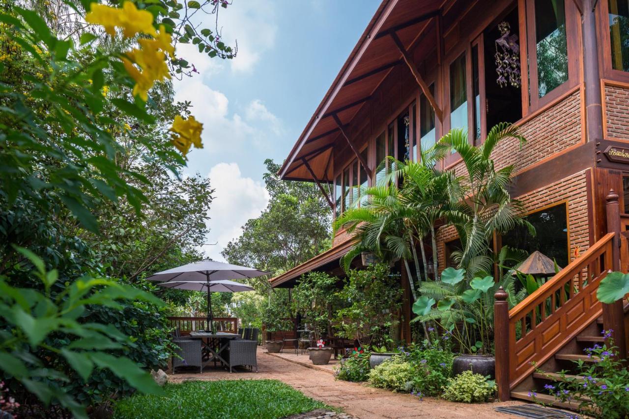 Cattani's Riverside Phra Nakhon Si Ayutthaya
